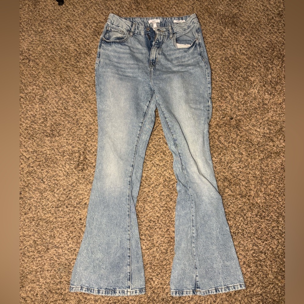 Curved Flare Light Wash Denim Jeans (Forever 21)